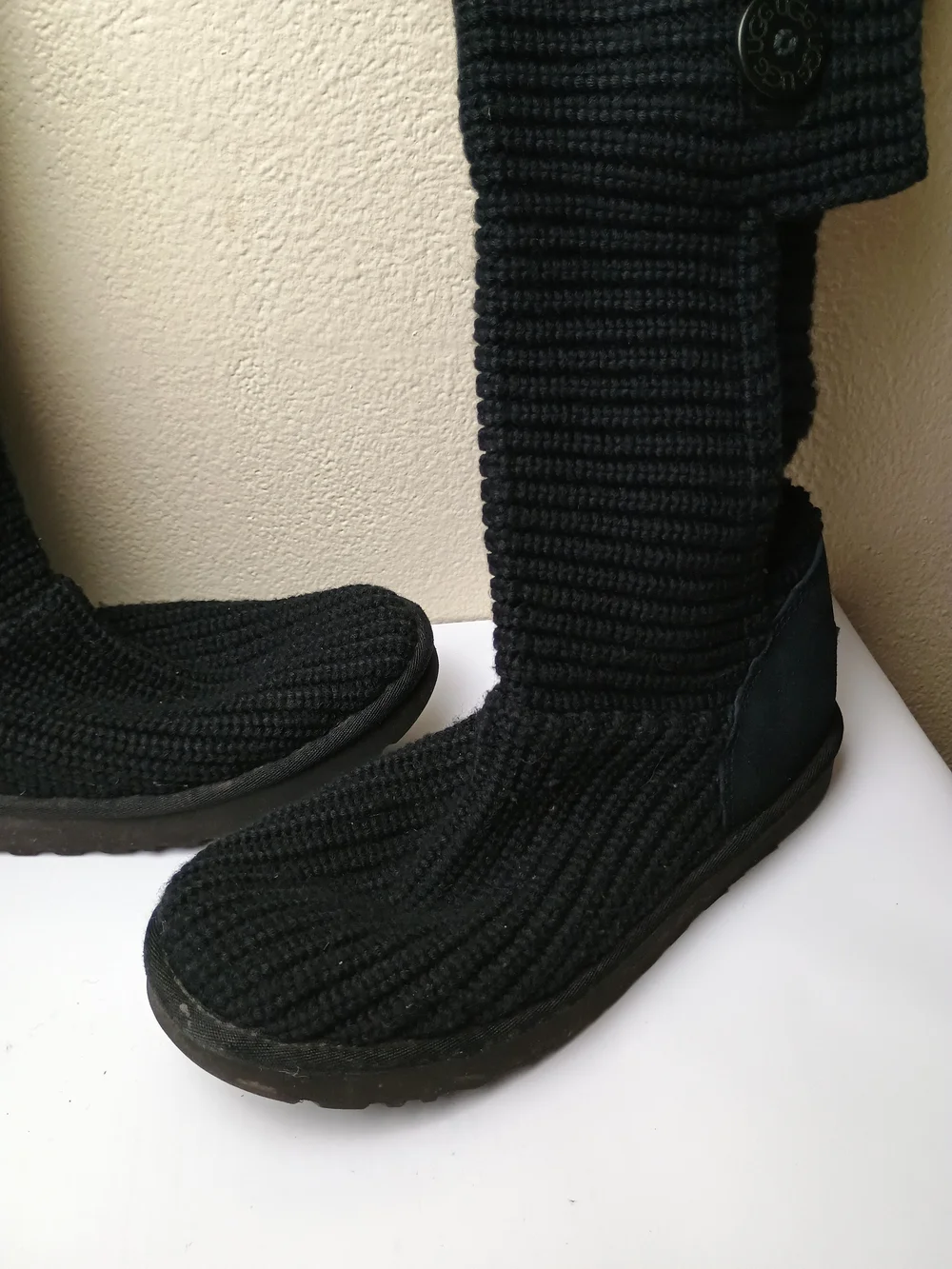 UGG Classic Cardy 10 Black Knit Fold-Over Women's Winter Boots Chunky Sweater Kn